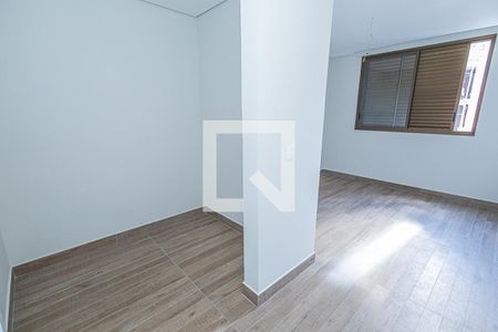 Quarto 2 / closet e suite de apartamento à venda com 4 quartos, 189m² em Itapoã, Belo Horizonte