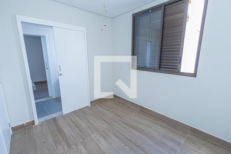 Apartamento à venda com 160m², 4 quartos e 3 vagasQuarto 4 / semi-suite