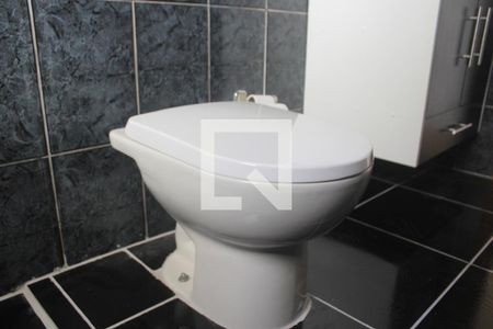 Banheiro de casa para alugar com 2 quartos, 47m² em Jardim Valéria, Guarulhos