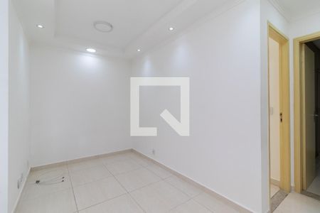 Sala de Estar de apartamento para alugar com 2 quartos, 69m² em Parque Maria Domitila, São Paulo