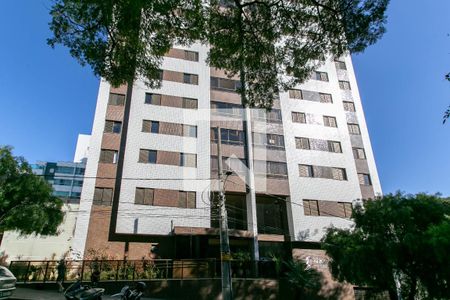Apartamento para alugar com 85m², 3 quartos e 3 vagas Apartamento para alugar com 85m², 3 quartos e 3 vagasFachada