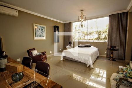 Casa para alugar com 420m², 4 quartos e 3 vagasQuarto 1