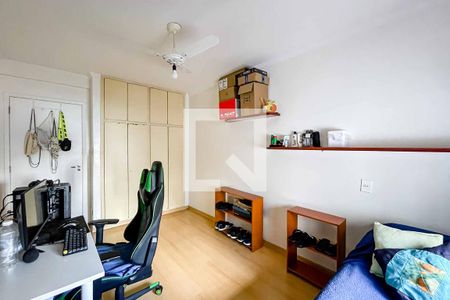 Apartamento à venda com 200m², 4 quartos e 3 vagas Apartamento à venda com 200m², 4 quartos e 3 vagasQuarto 2