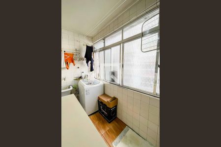 Apartamento à venda com 200m², 4 quartos e 3 vagas Apartamento à venda com 200m², 4 quartos e 3 vagasÁrea de Serviço