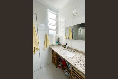 Apartamento à venda com 200m², 4 quartos e 3 vagas Apartamento à venda com 200m², 4 quartos e 3 vagasBanheiro da Suíte