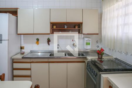 Casa à venda com 170m², 4 quartos e 1 vaga Casa à venda com 170m², 4 quartos e 1 vagaCozinha 1