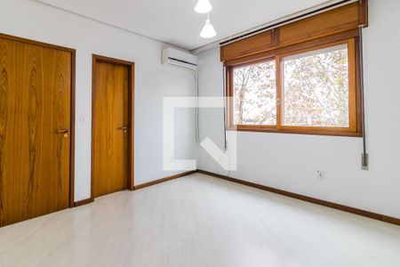 Dormitório de apartamento à venda com 3 quartos, 176m² em Jardim Lindóia, Porto Alegre