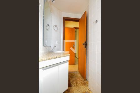Apartamento para alugar com 100m², 3 quartos e 2 vagas Apartamento para alugar com 100m², 3 quartos e 2 vagasBanheiro