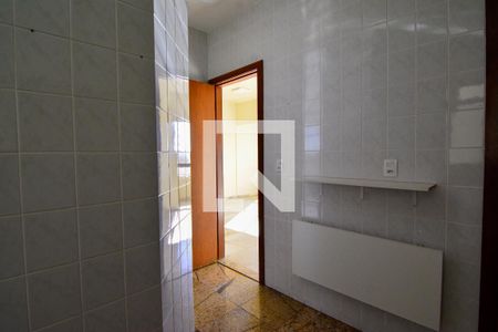 Apartamento para alugar com 100m², 3 quartos e 2 vagas Apartamento para alugar com 100m², 3 quartos e 2 vagasCozinha