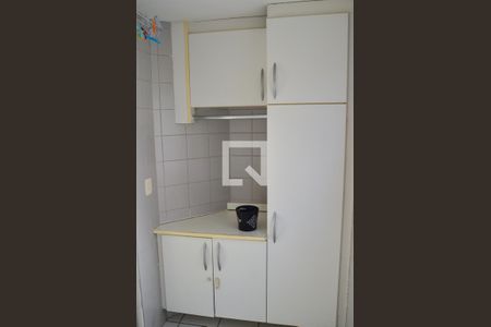 Apartamento para alugar com 76m², 2 quartos e 1 vaga Apartamento para alugar com 76m², 2 quartos e 1 vagaDetalhe da area de serviço