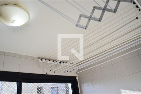 Apartamento para alugar com 76m², 2 quartos e 1 vaga Apartamento para alugar com 76m², 2 quartos e 1 vagaDetalhe da area de serviço