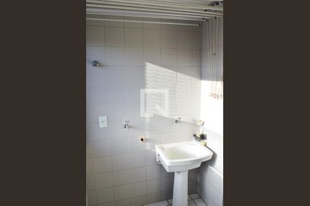 Apartamento para alugar com 76m², 2 quartos e 1 vaga Apartamento para alugar com 76m², 2 quartos e 1 vagaÁrea de Serviço