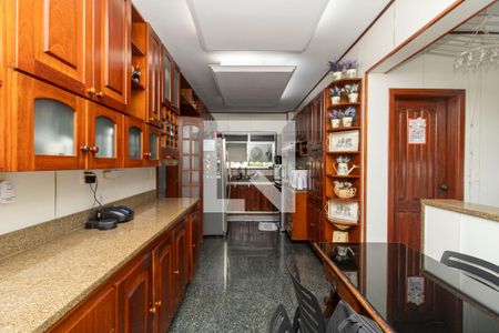 Apartamento à venda com 280m², 3 quartos e 3 vagasCozinha