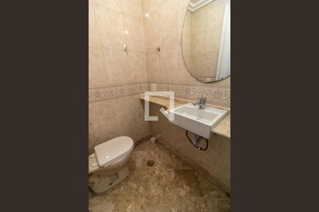 Apartamento à venda com 173m², 5 quartos e 3 vagasBanheiro Suite 2