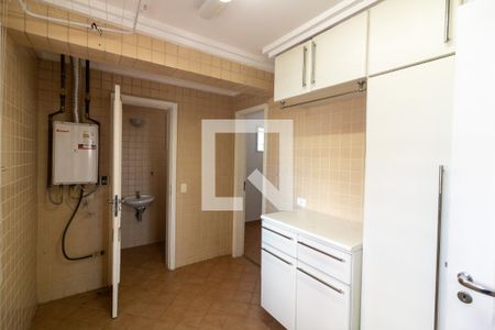 Apartamento à venda com 173m², 5 quartos e 3 vagasArea de Serviço