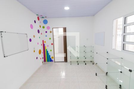 Quarto 2 de casa para alugar com 2 quartos, 50m² em Ferreira, São Paulo