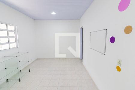 Quarto 2 de casa para alugar com 2 quartos, 50m² em Ferreira, São Paulo