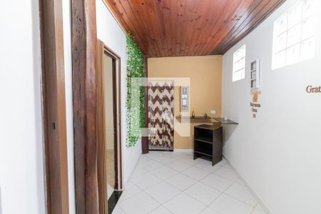 Casa para alugar com 50m², 2 quartos e sem vagaCorredor Entrada