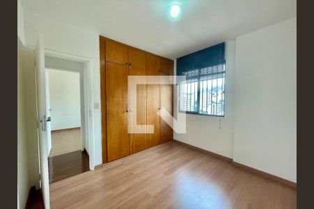 Quarto de apartamento para alugar com 2 quartos, 60m² em Carmo, Belo Horizonte