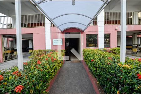 Apartamento à venda com 59m², 2 quartos e 1 vaga Apartamento à venda com 59m², 2 quartos e 1 vagaEntrada