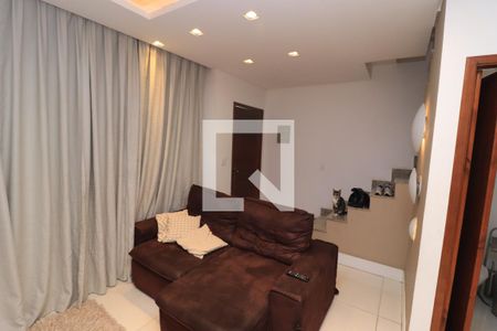 Sala de TV de casa de condomínio à venda com 2 quartos, 75m² em Jardim Jaú (zona Leste), São Paulo