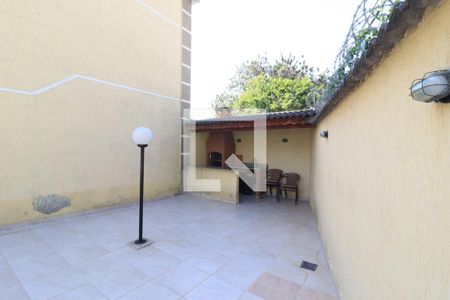 Casa de condomínio à venda com 75m², 2 quartos e 3 vagasChurrasqueira