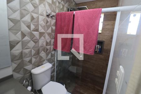 Casa de condomínio à venda com 75m², 2 quartos e 3 vagasBanheiro da Suíte 2