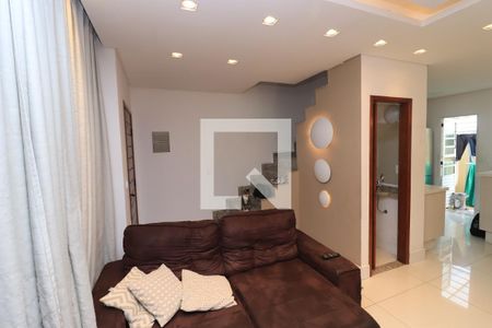 Sala de TV de casa de condomínio à venda com 2 quartos, 75m² em Jardim Jaú (zona Leste), São Paulo