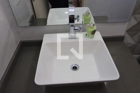 Casa de condomínio à venda com 75m², 2 quartos e 3 vagasBanheiro da Suíte 2