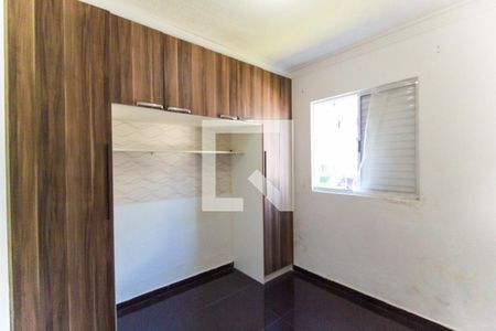 Quarto 2 de apartamento para alugar com 2 quartos, 45m² em Vila São Carlos, Itaquaquecetuba