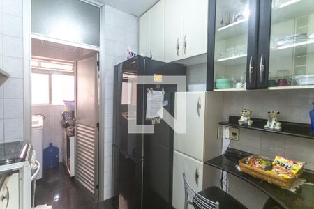 Apartamento à venda com 60m², 3 quartos e 2 vagas Apartamento à venda com 60m², 3 quartos e 2 vagasCozinha