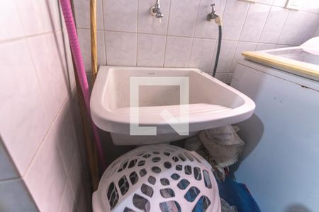 Apartamento à venda com 60m², 3 quartos e 2 vagas Apartamento à venda com 60m², 3 quartos e 2 vagasÁrea de serviço