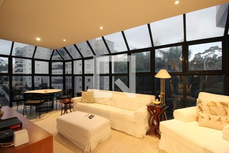 Varanda de apartamento para alugar com 4 quartos, 279m² em Paraíso do Morumbi, São Paulo