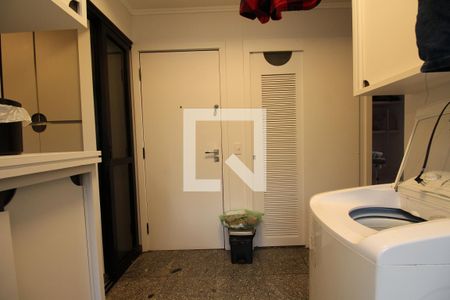 Apartamento para alugar com 279m², 4 quartos e 4 vagasÁrea de Serviço