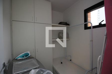 Apartamento para alugar com 279m², 4 quartos e 4 vagasQuarto de Serviço