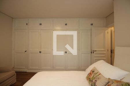 Apartamento para alugar com 279m², 4 quartos e 4 vagasSuíte 1