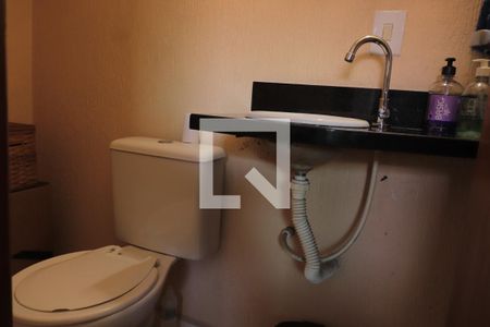 Casa de condomínio à venda com 75m², 2 quartos e 1 vagaLavabo