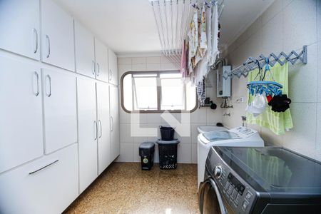 Apartamento para alugar com 414m², 4 quartos e 4 vagasÁrea de Serviço