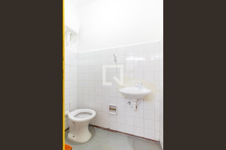 Casa à venda com 90m², 2 quartos e 2 vagasBanheiro de Serviço