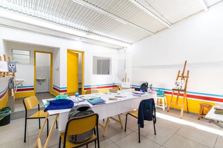 Casa à venda com 90m², 2 quartos e 2 vagasQuintal