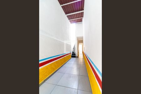 Casa à venda com 90m², 2 quartos e 2 vagasQuintal - Corredor