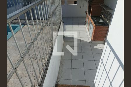 Casa para alugar com 300m², 6 quartos e 3 vagas Casa para alugar com 300m², 6 quartos e 3 vagasPiscina