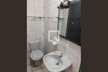Casa para alugar com 300m², 6 quartos e 3 vagas Casa para alugar com 300m², 6 quartos e 3 vagasBanheiro 1