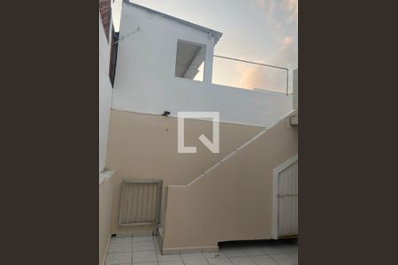 Casa para alugar com 300m², 6 quartos e 3 vagas