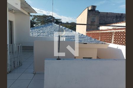 Casa para alugar com 300m², 6 quartos e 3 vagas Casa para alugar com 300m², 6 quartos e 3 vagasTerraço