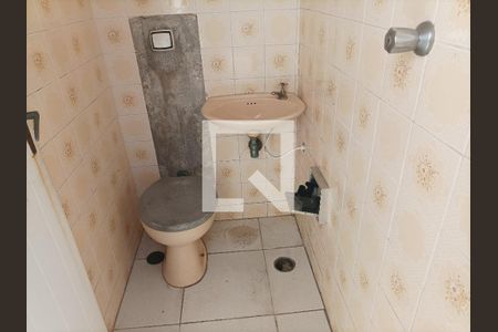 Casa para alugar com 300m², 6 quartos e 3 vagas Casa para alugar com 300m², 6 quartos e 3 vagasBanheiro 6