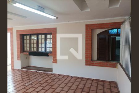 Casa para alugar com 300m², 6 quartos e 3 vagas Casa para alugar com 300m², 6 quartos e 3 vagasGaragem