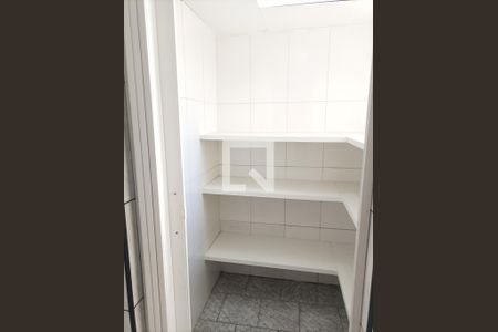 Casa para alugar com 300m², 6 quartos e 3 vagas Casa para alugar com 300m², 6 quartos e 3 vagasDepósito