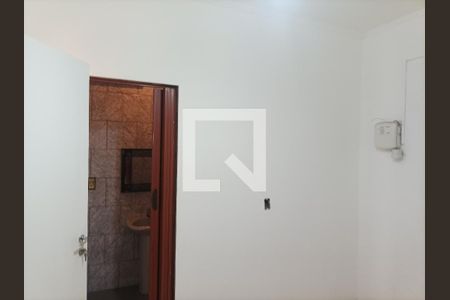 Casa para alugar com 300m², 6 quartos e 3 vagas Casa para alugar com 300m², 6 quartos e 3 vagasQuarto 02
