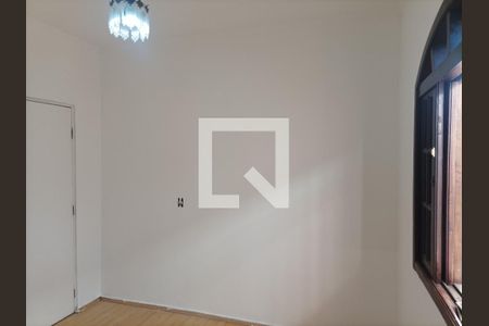 Casa para alugar com 300m², 6 quartos e 3 vagas Casa para alugar com 300m², 6 quartos e 3 vagasQuarto 03